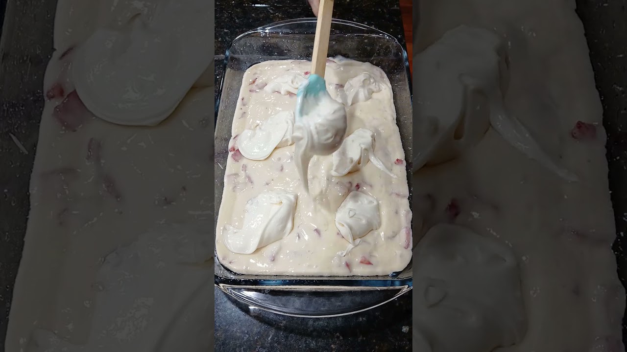 The Easiest Strawberry Earthquake Cake Recipe Everyone Loves!